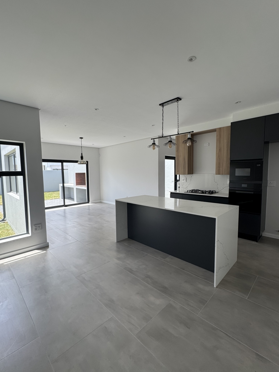 4 Bedroom Property for Sale in Sandown Western Cape